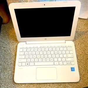 HP stream laptop windows 10 barely used